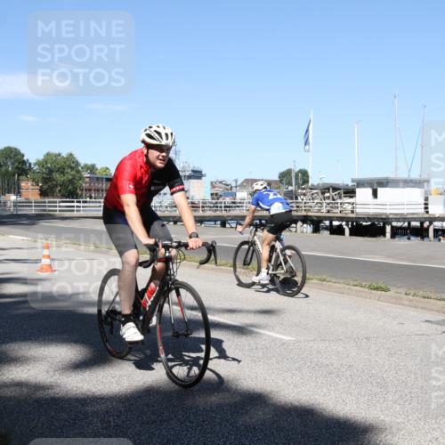 17.08.2025 - KN Förde Triathlon 2025 Yannick Fuchs http://msf.ph/oto/8619324 17.08.2025 13:19:34 Radfahren 397, 416, 457, 477, 482, 502, 534 meine-sportfotos.de