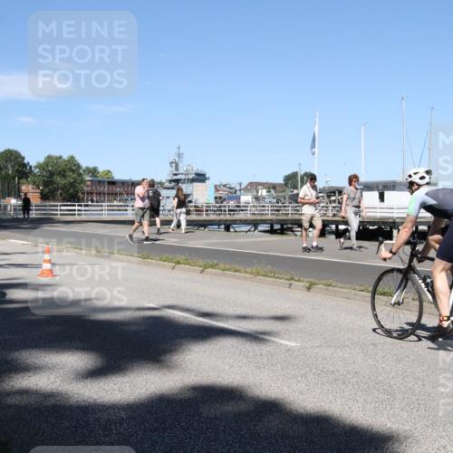 17.08.2025 - KN Förde Triathlon 2025 Yannick Fuchs http://msf.ph/oto/8619351 17.08.2025 13:20:18 Radfahren 450, 480, 526 meine-sportfotos.de