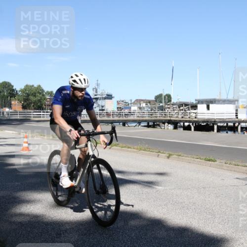 17.08.2025 - KN Förde Triathlon 2025 Yannick Fuchs http://msf.ph/oto/8619405 17.08.2025 13:21:21 Radfahren 446, 457, 477, 502 meine-sportfotos.de