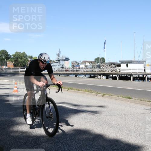 17.08.2025 - KN Förde Triathlon 2025 Yannick Fuchs http://msf.ph/oto/8619423 17.08.2025 13:21:57 Radfahren 395, 411, 434, 450, 460, 467, 471 meine-sportfotos.de