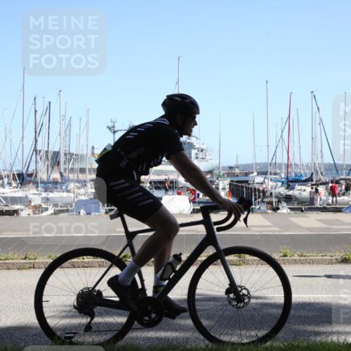 17.08.2025 - KN Förde Triathlon 2025 Yannick Fuchs http://msf.ph/oto/8619458 17.08.2025 11:15:00 Radfahren 330, 346, 369, 609, 613, 621, 638 meine-sportfotos.de