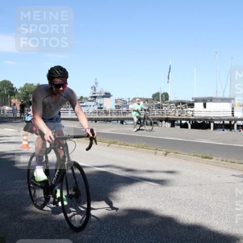 17.08.2025 - KN Förde Triathlon 2025 Yannick Fuchs http://msf.ph/oto/8619477 17.08.2025 13:23:10 Radfahren 446, 512 meine-sportfotos.de