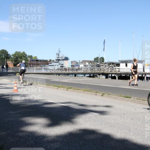 17.08.2025 - KN Förde Triathlon 2025 Yannick Fuchs http://msf.ph/oto/8619494 17.08.2025 13:23:43 Radfahren 395, 432, 475, 493, 535, 549 meine-sportfotos.de
