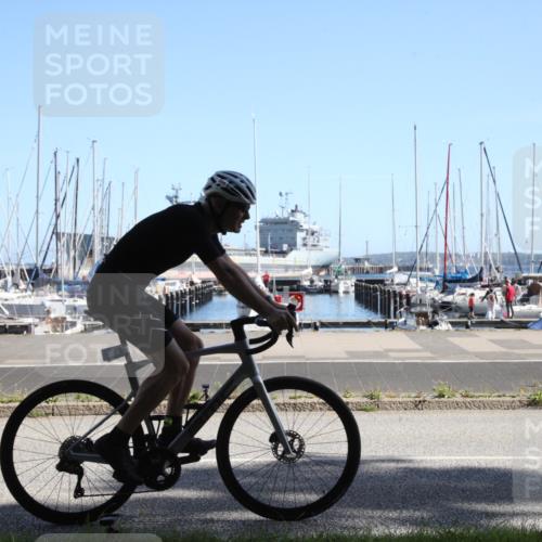17.08.2025 - KN Förde Triathlon 2025 Yannick Fuchs http://msf.ph/oto/8619503 17.08.2025 11:15:35 Radfahren 282, 300, 307, 354, 623, 629 meine-sportfotos.de