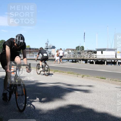 17.08.2025 - KN Förde Triathlon 2025 Yannick Fuchs http://msf.ph/oto/8619520 17.08.2025 13:24:35 Radfahren 396, 453, 476, 509, 510 meine-sportfotos.de