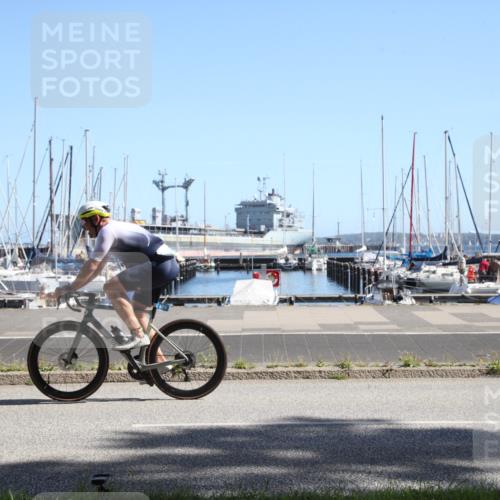 17.08.2025 - KN Förde Triathlon 2025 Yannick Fuchs http://msf.ph/oto/8619600 17.08.2025 11:17:30 Radfahren 323, 359, 382, 624, 627 meine-sportfotos.de