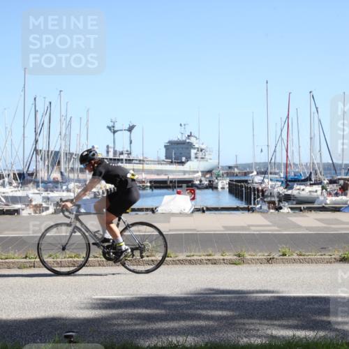 17.08.2025 - KN Förde Triathlon 2025 Yannick Fuchs http://msf.ph/oto/8619747 17.08.2025 11:20:21 Radfahren 321, 365, 375, 604, 607 meine-sportfotos.de