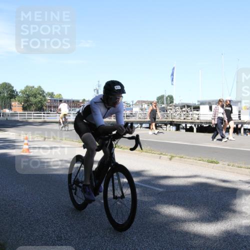 17.08.2025 - KN Förde Triathlon 2025 Yannick Fuchs http://msf.ph/oto/8619830 17.08.2025 13:35:53 Radfahren 510, 547 meine-sportfotos.de