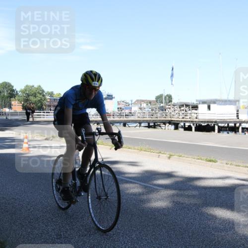 17.08.2025 - KN Förde Triathlon 2025 Yannick Fuchs http://msf.ph/oto/8619873 17.08.2025 13:40:34 Radfahren 478, 485 meine-sportfotos.de