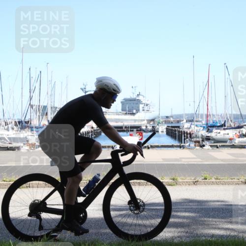 17.08.2025 - KN Förde Triathlon 2025 Yannick Fuchs http://msf.ph/oto/8619994 17.08.2025 11:25:10 Radfahren 284, 300, 308, 309, 356, 374, 606, 613, 638 meine-sportfotos.de