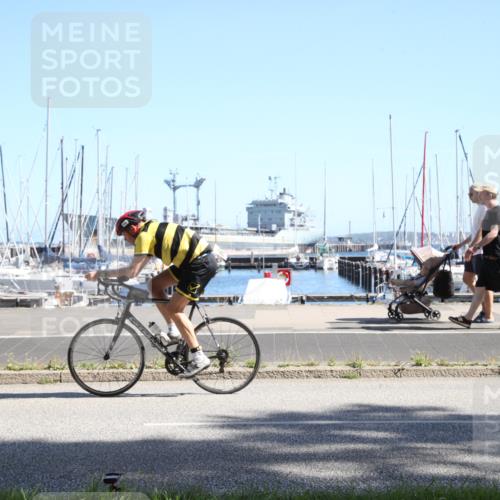 17.08.2025 - KN Förde Triathlon 2025 Yannick Fuchs http://msf.ph/oto/8620043 17.08.2025 11:26:27 Radfahren 303, 323, 352, 380, 626 meine-sportfotos.de