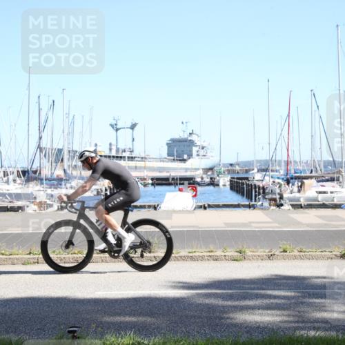 17.08.2025 - KN Förde Triathlon 2025 Yannick Fuchs http://msf.ph/oto/8620141 17.08.2025 11:30:55 Radfahren 324, 364, 604 meine-sportfotos.de