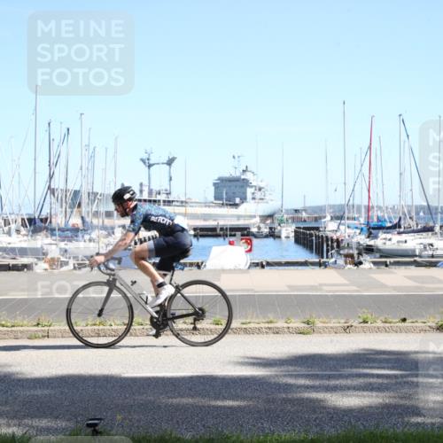 17.08.2025 - KN Förde Triathlon 2025 Yannick Fuchs http://msf.ph/oto/8620231 17.08.2025 11:34:11 Radfahren 307, 330, 379 meine-sportfotos.de