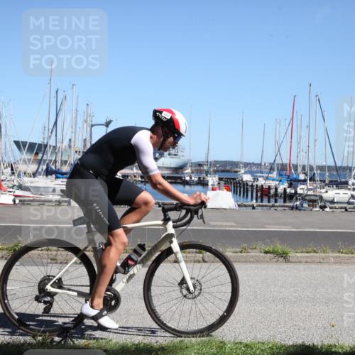 17.08.2025 - KN Förde Triathlon 2025 Yannick Fuchs http://msf.ph/oto/8620687 17.08.2025 12:48:38 Radfahren 420, 442 meine-sportfotos.de