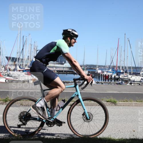 17.08.2025 - KN Förde Triathlon 2025 Yannick Fuchs http://msf.ph/oto/8620837 17.08.2025 12:56:56 Radfahren 406, 420, 477, 482, 491, 525 meine-sportfotos.de