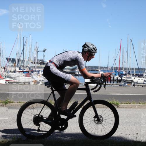 17.08.2025 - KN Förde Triathlon 2025 Yannick Fuchs http://msf.ph/oto/8621186 17.08.2025 13:10:30 Radfahren 424, 442, 541 meine-sportfotos.de