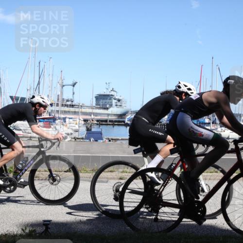 17.08.2025 - KN Förde Triathlon 2025 Yannick Fuchs http://msf.ph/oto/8621249 17.08.2025 13:13:00 Radfahren 395, 401, 402, 406, 411, 435, 446, 460, 467, 469, 509, 517, 535 meine-sportfotos.de
