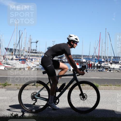17.08.2025 - KN Förde Triathlon 2025 Yannick Fuchs http://msf.ph/oto/8621351 17.08.2025 13:16:57 Radfahren 436, 498, 513 meine-sportfotos.de
