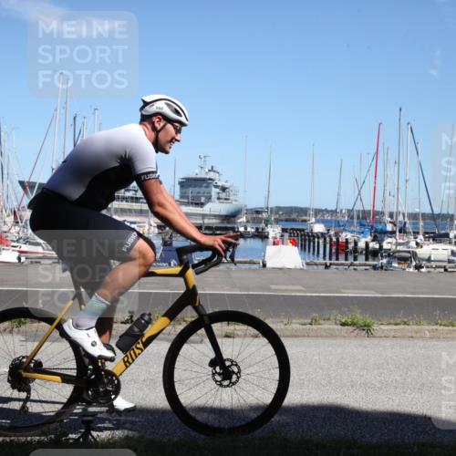 17.08.2025 - KN Förde Triathlon 2025 Yannick Fuchs http://msf.ph/oto/8621360 17.08.2025 13:17:19 Radfahren 412, 419, 425, 426, 428, 431, 441, 445, 487, 500, 544 meine-sportfotos.de