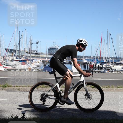 17.08.2025 - KN Förde Triathlon 2025 Yannick Fuchs http://msf.ph/oto/8621377 17.08.2025 13:17:50 Radfahren 357, 397, 421, 427, 433, 462, 482, 532 meine-sportfotos.de