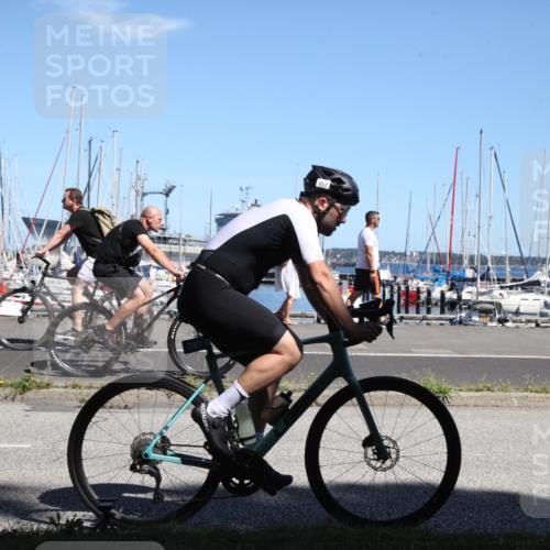17.08.2025 - KN Förde Triathlon 2025 Yannick Fuchs http://msf.ph/oto/8621425 17.08.2025 13:19:39 Radfahren 357, 397, 416, 454, 457, 477, 482, 502, 534 meine-sportfotos.de
