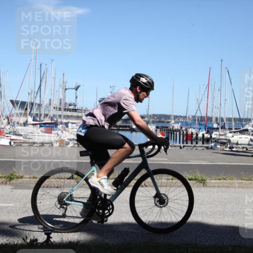 17.08.2025 - KN Förde Triathlon 2025 Yannick Fuchs http://msf.ph/oto/8621430 17.08.2025 13:19:57 Radfahren 424, 504, 519 meine-sportfotos.de