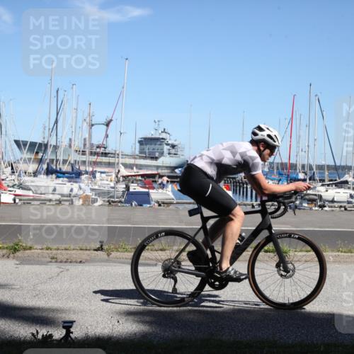 17.08.2025 - KN Förde Triathlon 2025 Yannick Fuchs http://msf.ph/oto/8621475 17.08.2025 13:22:00 Radfahren 411, 434, 437, 450, 460, 467 meine-sportfotos.de