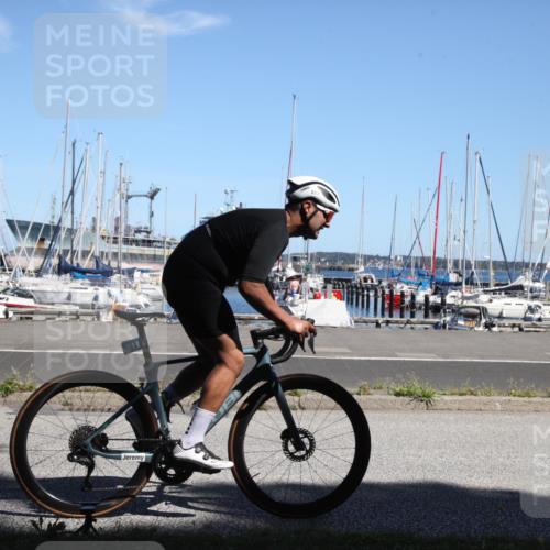 17.08.2025 - KN Förde Triathlon 2025 Yannick Fuchs http://msf.ph/oto/8621481 17.08.2025 13:22:21 Radfahren 464, 475, 511, 527 meine-sportfotos.de