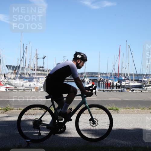 17.08.2025 - KN Förde Triathlon 2025 Yannick Fuchs http://msf.ph/oto/8621636 17.08.2025 13:31:01 Radfahren 357, 477, 495, 502, 546 meine-sportfotos.de