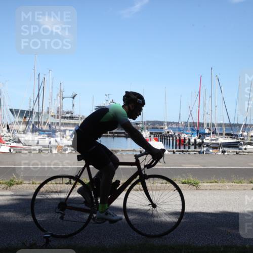 17.08.2025 - KN Förde Triathlon 2025 Yannick Fuchs http://msf.ph/oto/8621697 17.08.2025 13:37:38 Radfahren 533, 547 meine-sportfotos.de