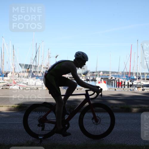 17.08.2025 - KN Förde Triathlon 2025 Yannick Fuchs http://msf.ph/oto/8621747 17.08.2025 14:56:03 Radfahren 5, 7, 8, 9, 10, 16 meine-sportfotos.de