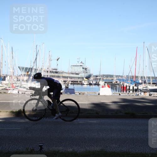 17.08.2025 - KN Förde Triathlon 2025 Yannick Fuchs http://msf.ph/oto/8621797 17.08.2025 15:04:17 Radfahren 23, 28 meine-sportfotos.de