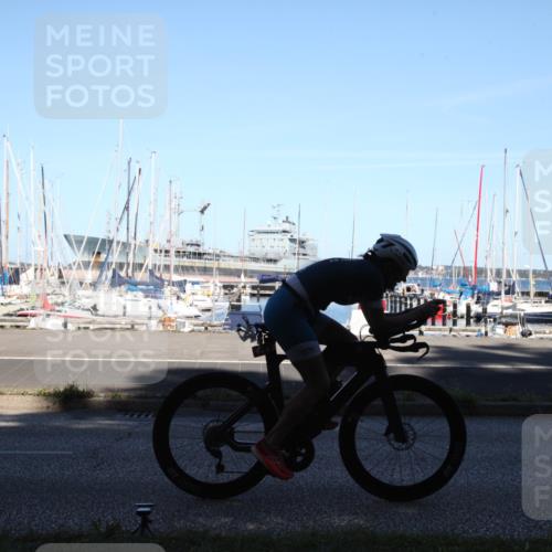 17.08.2025 - KN Förde Triathlon 2025 Yannick Fuchs http://msf.ph/oto/8621801 17.08.2025 15:04:55 Radfahren 18, 26 meine-sportfotos.de