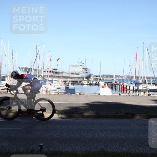 17.08.2025 - KN Förde Triathlon 2025 Yannick Fuchs http://msf.ph/oto/8621850 17.08.2025 15:26:25 Radfahren 13, 31, 33 meine-sportfotos.de
