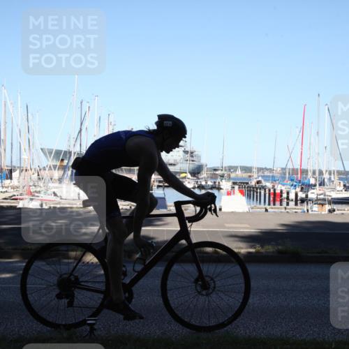 17.08.2025 - KN Förde Triathlon 2025 Yannick Fuchs http://msf.ph/oto/8621907 17.08.2025 15:47:43 Radfahren 11, 12 meine-sportfotos.de