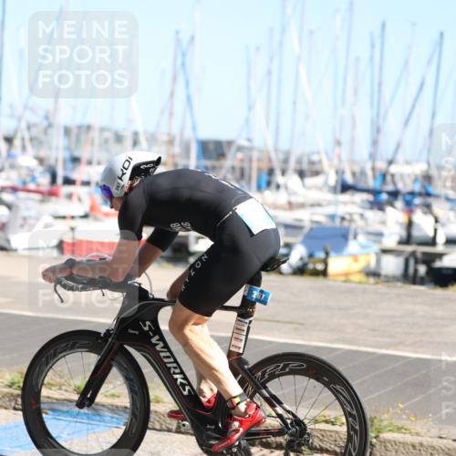 17.08.2025 - KN Förde Triathlon 2025 Yannick Fuchs http://msf.ph/oto/8621951 17.08.2025 11:00:17 Radfahren 267, 261, 266 meine-sportfotos.de