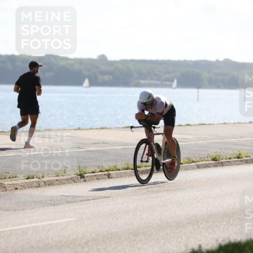 17.08.2025 - KN Förde Triathlon 2025 Yannick Fuchs http://msf.ph/oto/8622025 17.08.2025 11:03:06 Radfahren 263, 269, 273, 278, 287, 273, 274, 280 meine-sportfotos.de