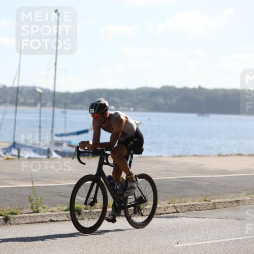 17.08.2025 - KN Förde Triathlon 2025 Yannick Fuchs http://msf.ph/oto/8622038 17.08.2025 11:03:31 Radfahren 271, 284 meine-sportfotos.de