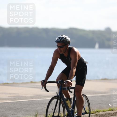 17.08.2025 - KN Förde Triathlon 2025 Yannick Fuchs http://msf.ph/oto/8622097 17.08.2025 11:05:10 Radfahren 282, 284, 296, 307 meine-sportfotos.de