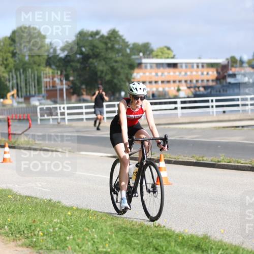 17.08.2025 - KN Förde Triathlon 2025 Yannick Fuchs http://msf.ph/oto/8622100 17.08.2025 09:46:17 Radfahren 144, 171, 180, 194, 213, 252, 121, 168 meine-sportfotos.de