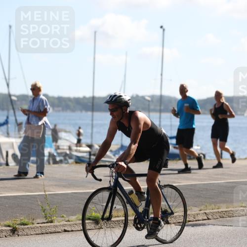 17.08.2025 - KN Förde Triathlon 2025 Yannick Fuchs http://msf.ph/oto/8622101 17.08.2025 11:05:11 Radfahren 282, 284, 296, 307 meine-sportfotos.de