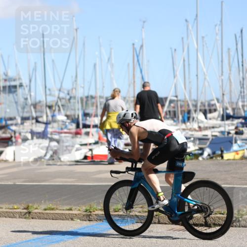 17.08.2025 - KN Förde Triathlon 2025 Yannick Fuchs http://msf.ph/oto/8622115 17.08.2025 11:05:14 Radfahren 282, 296, 307, 282, 284 meine-sportfotos.de
