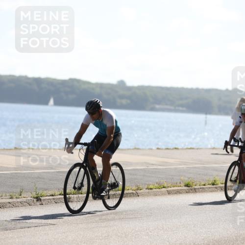 17.08.2025 - KN Förde Triathlon 2025 Yannick Fuchs http://msf.ph/oto/8622122 17.08.2025 11:06:24 Radfahren 297, 299 meine-sportfotos.de