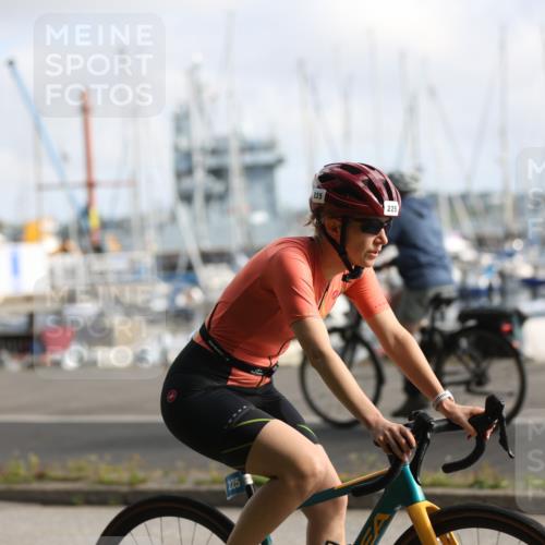 17.08.2025 - KN Förde Triathlon 2025 Yannick Fuchs http://msf.ph/oto/8622136 17.08.2025 09:46:32 Radfahren 101, 120, 225, 246, 144, 180, 194, 252 meine-sportfotos.de