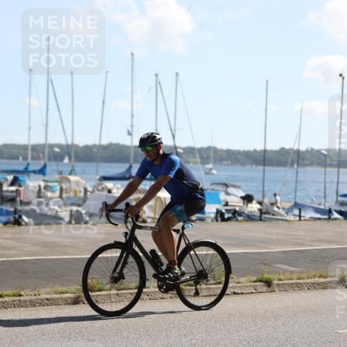 17.08.2025 - KN Förde Triathlon 2025 Yannick Fuchs http://msf.ph/oto/8622281 17.08.2025 11:08:27 Radfahren 325, 318 meine-sportfotos.de