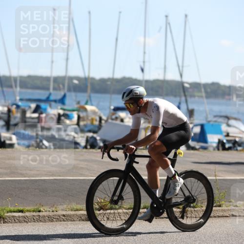 17.08.2025 - KN Förde Triathlon 2025 Yannick Fuchs http://msf.ph/oto/8622393 17.08.2025 11:09:27 Radfahren 266, 312, 316, 331, 608, 279, 312, 358 meine-sportfotos.de