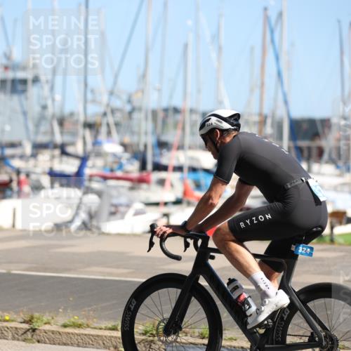 17.08.2025 - KN Förde Triathlon 2025 Yannick Fuchs http://msf.ph/oto/8622462 17.08.2025 11:10:03 Radfahren 274, 302, 318, 323, 324, 334 meine-sportfotos.de