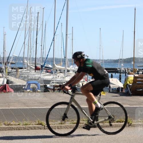 17.08.2025 - KN Förde Triathlon 2025 Yannick Fuchs http://msf.ph/oto/8622555 17.08.2025 11:10:23 Radfahren 270, 311, 320, 321, 327, 343, 602, 603, 605, 615, 275, 293, 325, 605 meine-sportfotos.de