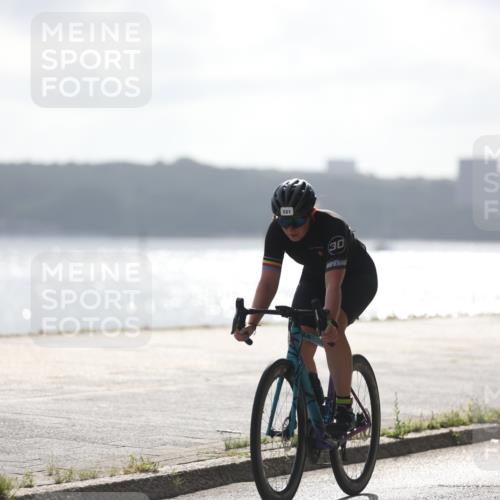 17.08.2025 - KN Förde Triathlon 2025 Yannick Fuchs http://msf.ph/oto/8622681 17.08.2025 09:51:26 Radfahren 110, 125, 153, 158, 181, 207, 221, 131, 172, 179, 207, 240, 241 meine-sportfotos.de