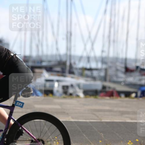 17.08.2025 - KN Förde Triathlon 2025 Yannick Fuchs http://msf.ph/oto/8622692 17.08.2025 09:51:28 Radfahren 125, 153, 157, 158, 181, 221, 110, 131, 158, 181, 207 meine-sportfotos.de